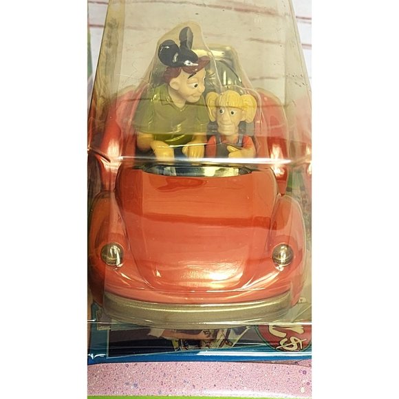 Vintage 2000 The Autopia Cars Disneyland Chevron Cars - Free Postcard & Stickers - Picture 10 of 16